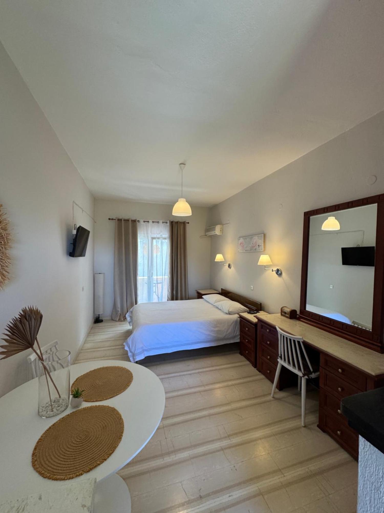 Olive Garden Studios & Apartments Akharavi Extérieur photo